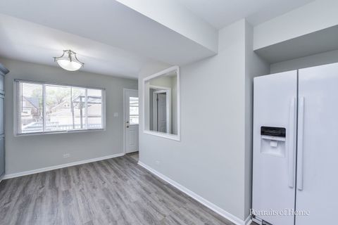 Tiny photo for 3834 WISCONSIN Avenue, Berwyn, IL 60402 (MLS # 12449951)