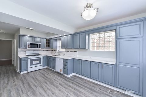 Tiny photo for 3834 WISCONSIN Avenue, Berwyn, IL 60402 (MLS # 12449951)