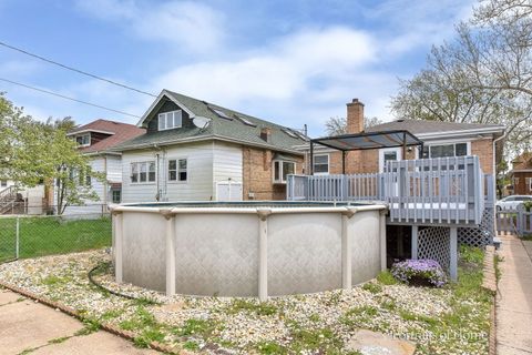 Tiny photo for 3834 WISCONSIN Avenue, Berwyn, IL 60402 (MLS # 12449951)