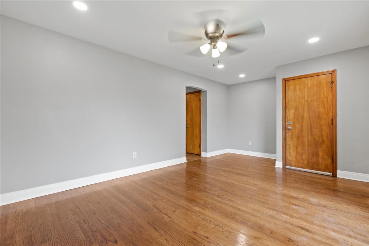2131 W 53rd Place 1