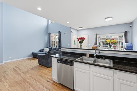 Tiny photo for 1274 Walnut Glen Drive, Crystal Lake, IL 60014 (MLS # 12681048)