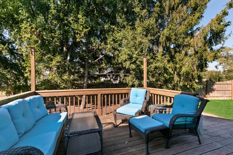 Tiny photo for 18330 Pond View Court, Tinley Park, IL 60477 (MLS # 12453682)