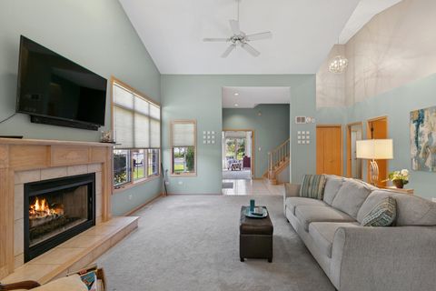 Tiny photo for 18330 Pond View Court, Tinley Park, IL 60477 (MLS # 12453682)