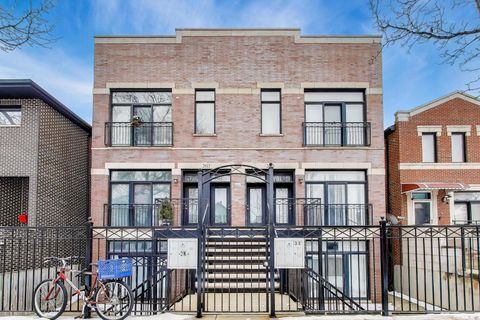 Photo of 2615 S Lowe Avenue #1S, Chicago, IL 60616 (MLS # 12551746)