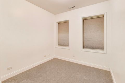Tiny photo for 2615 S Lowe Avenue #1S, Chicago, IL 60616 (MLS # 12551746)