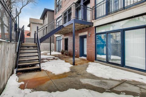 Tiny photo for 2615 S Lowe Avenue #1S, Chicago, IL 60616 (MLS # 12551746)