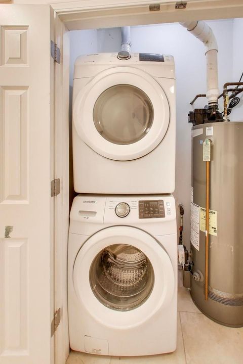 Tiny photo for 2615 S Lowe Avenue #1S, Chicago, IL 60616 (MLS # 12551746)