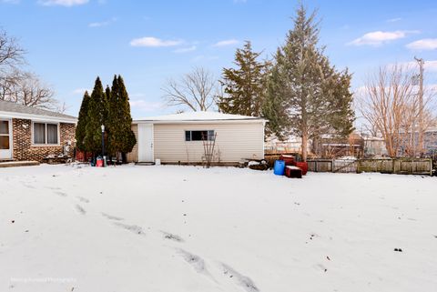 Tiny photo for 539 W Eggerding Drive, Addison, IL 60101 (MLS # 12574859)