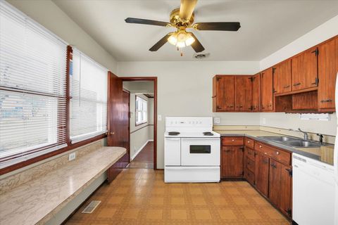 Tiny photo for 275 Wayside Avenue, Decatur, IL 62521 (MLS # 12583695)