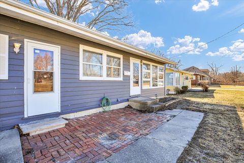 Tiny photo for 275 Wayside Avenue, Decatur, IL 62521 (MLS # 12583695)