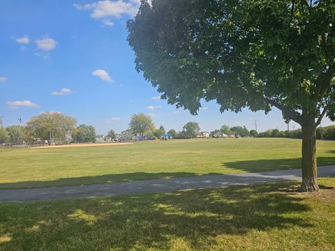 Tiny photo for 307 E Alpine Drive, Glendale Heights, IL 60139 (MLS # 12489413)