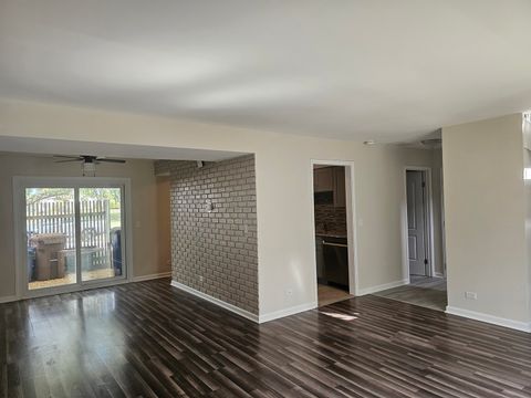 Tiny photo for 307 E Alpine Drive, Glendale Heights, IL 60139 (MLS # 12489413)