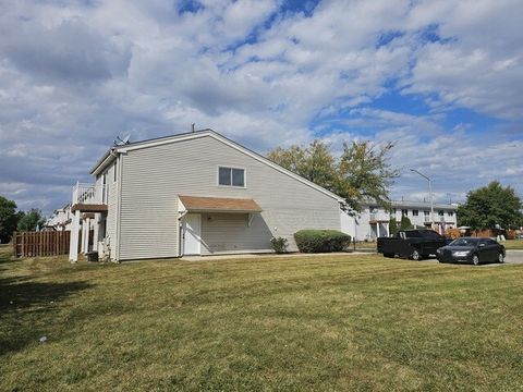 Tiny photo for 307 E Alpine Drive, Glendale Heights, IL 60139 (MLS # 12489413)