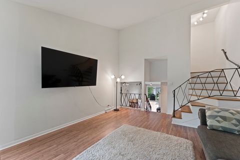 Tiny photo for 381 N 4th Avenue #B, Des Plaines, IL 60016 (MLS # 12559493)