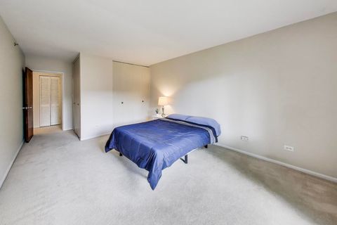 Tiny photo for 2410 N Kennicott Drive #2D, Arlington Heights, IL 60004 (MLS # 12477496)