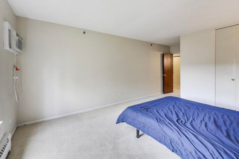 Tiny photo for 2410 N Kennicott Drive #2D, Arlington Heights, IL 60004 (MLS # 12477496)