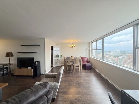 Tiny photo for 6301 N Sheridan Road #21E, Chicago, IL 60660 (MLS # 12537580)