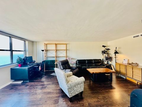 Tiny photo for 6301 N Sheridan Road #21E, Chicago, IL 60660 (MLS # 12537580)