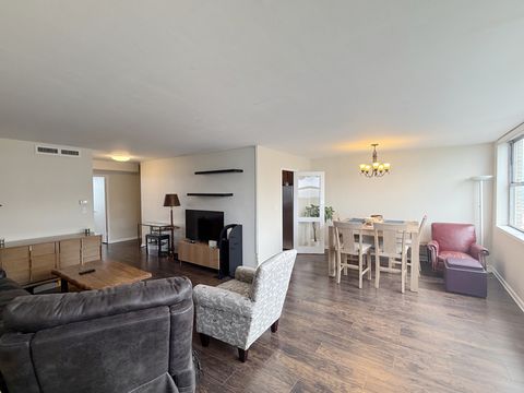 Tiny photo for 6301 N Sheridan Road #21E, Chicago, IL 60660 (MLS # 12537580)