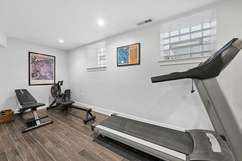 Tiny photo for 1463 W SUNNYSIDE Avenue, Chicago, IL 60640 (MLS # 12609597)