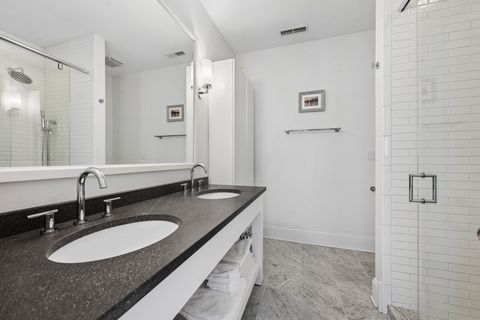 Tiny photo for 1463 W SUNNYSIDE Avenue, Chicago, IL 60640 (MLS # 12609597)