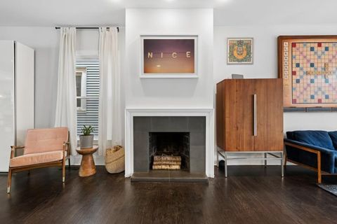 Tiny photo for 1463 W SUNNYSIDE Avenue, Chicago, IL 60640 (MLS # 12609597)