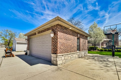 Tiny photo for 428 S Clifton Avenue, Park Ridge, IL 60068 (MLS # 12676479)