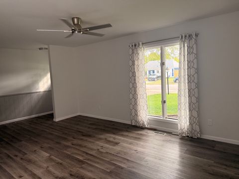 Tiny photo for 106 Braeburn Road, Montgomery, IL 60538 (MLS # 12473948)