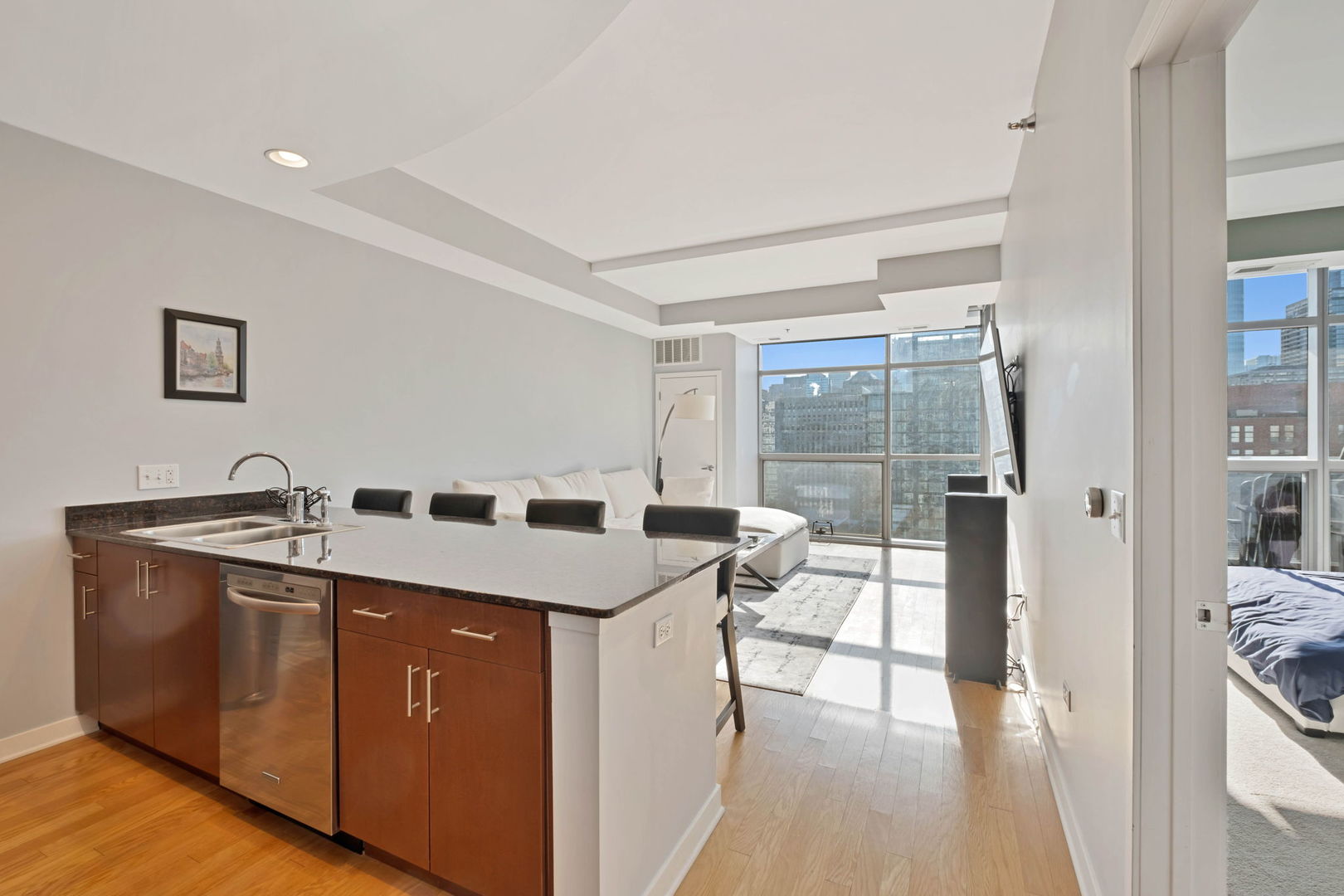 303 W OHIO Street 2105