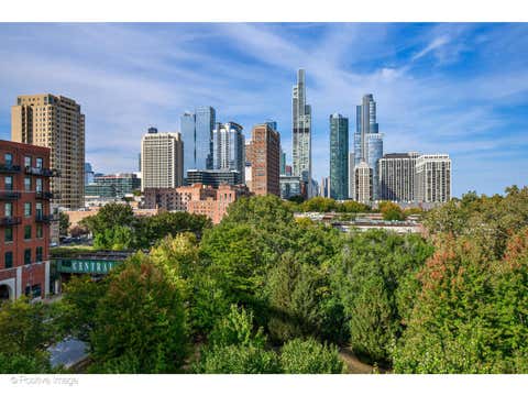 Tiny photo for 1601 S INDIANA Avenue #503, Chicago, IL 60616 (MLS # 12718403)