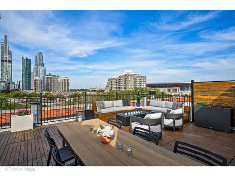 Tiny photo for 1601 S INDIANA Avenue #503, Chicago, IL 60616 (MLS # 12718403)