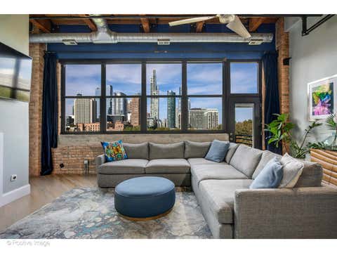 Tiny photo for 1601 S INDIANA Avenue #503, Chicago, IL 60616 (MLS # 12718403)