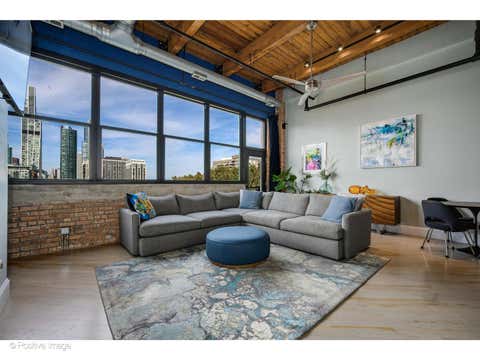 Tiny photo for 1601 S INDIANA Avenue #503, Chicago, IL 60616 (MLS # 12718403)