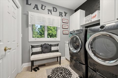 Tiny photo for 925 N River Road, Algonquin, IL 60102 (MLS # 12508275)