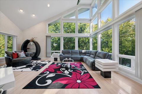 Tiny photo for 925 N River Road, Algonquin, IL 60102 (MLS # 12508275)