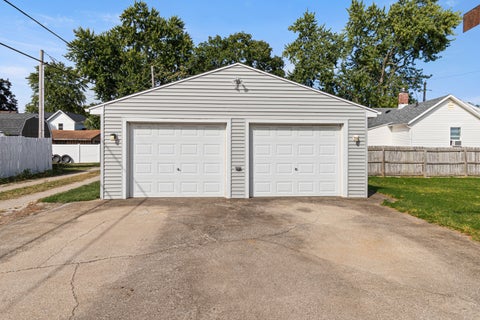 Tiny photo for 626 E Howard Street, Pontiac, IL 61764 (MLS # 12756932)