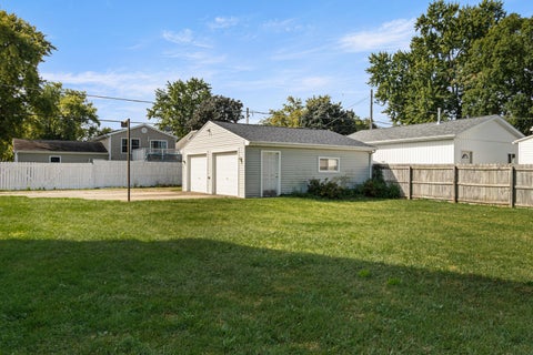 Tiny photo for 626 E Howard Street, Pontiac, IL 61764 (MLS # 12756932)