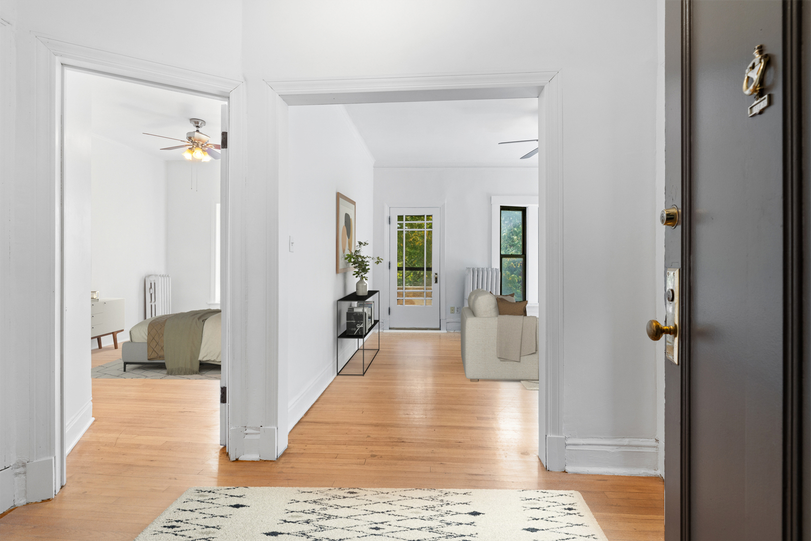 718 W SHERIDAN Road 3S