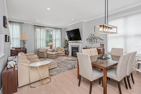 Tiny photo for 4012 N Clark Street, Chicago, IL 60613 (MLS # 12628091)