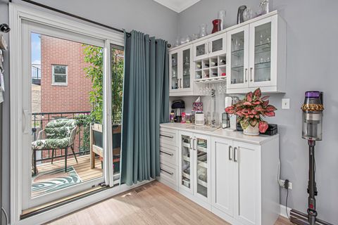 Tiny photo for 4012 N Clark Street, Chicago, IL 60613 (MLS # 12628091)