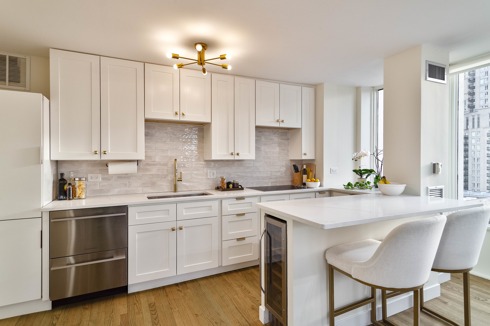 100 E WALTON Street 26H