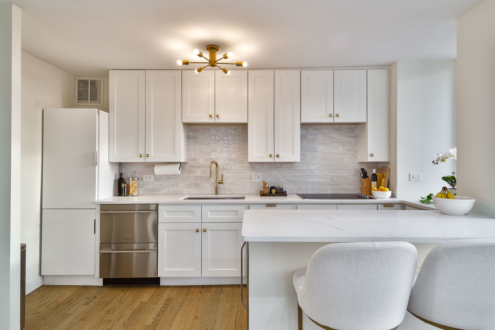 100 E WALTON Street 26H