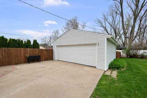 Tiny photo for 3017 37th Avenue, Rock Island, IL 61201 (MLS # 12614171)