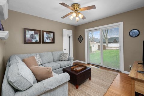 Tiny photo for 3017 37th Avenue, Rock Island, IL 61201 (MLS # 12614171)