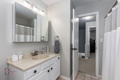 Tiny photo for 1415 Dairy Lane, Ottawa, IL 61350 (MLS # 12560992)