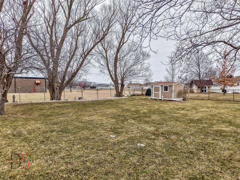 Tiny photo for 1415 Dairy Lane, Ottawa, IL 61350 (MLS # 12560992)