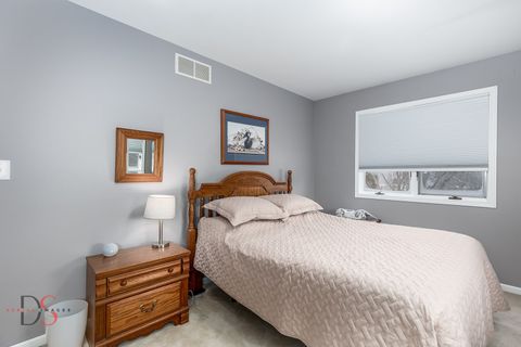 Tiny photo for 1415 Dairy Lane, Ottawa, IL 61350 (MLS # 12560992)