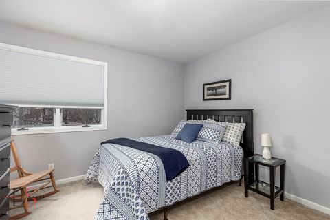 Tiny photo for 1415 Dairy Lane, Ottawa, IL 61350 (MLS # 12560992)