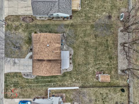 Tiny photo for 1415 Dairy Lane, Ottawa, IL 61350 (MLS # 12560992)