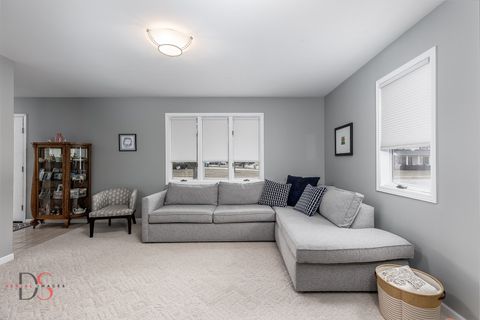 Tiny photo for 1415 Dairy Lane, Ottawa, IL 61350 (MLS # 12560992)